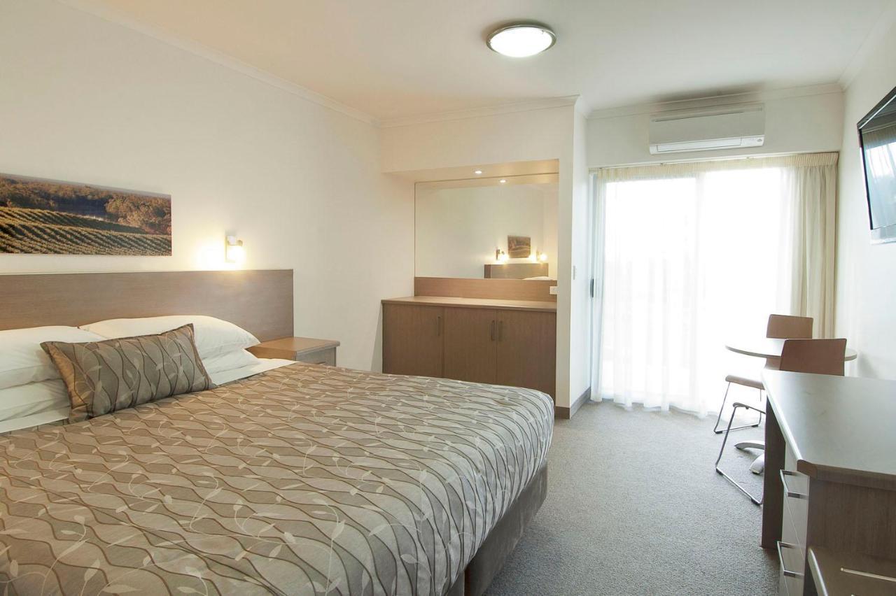 Loxton Community Hotel Motel Esterno foto