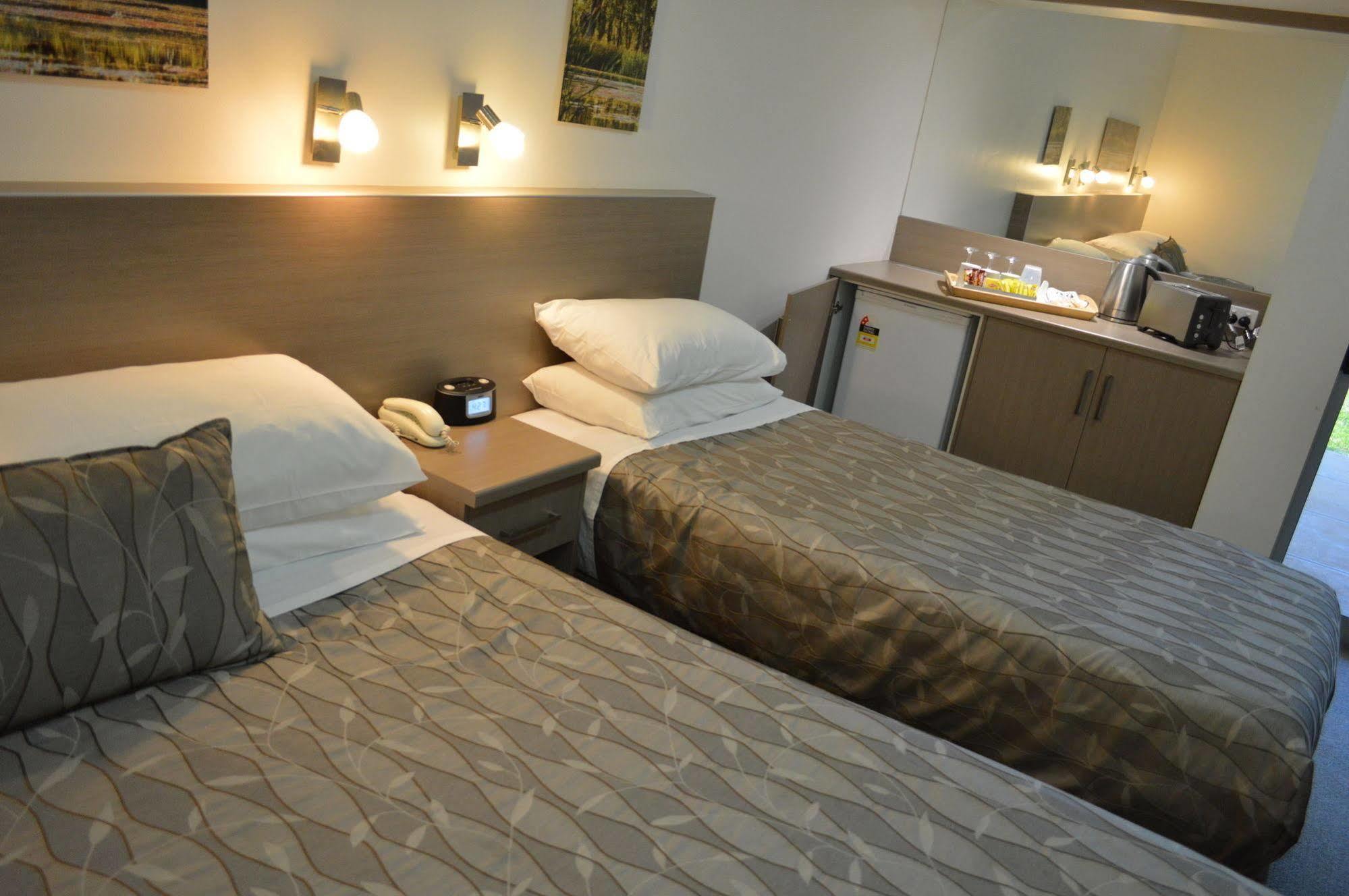 Loxton Community Hotel Motel Esterno foto
