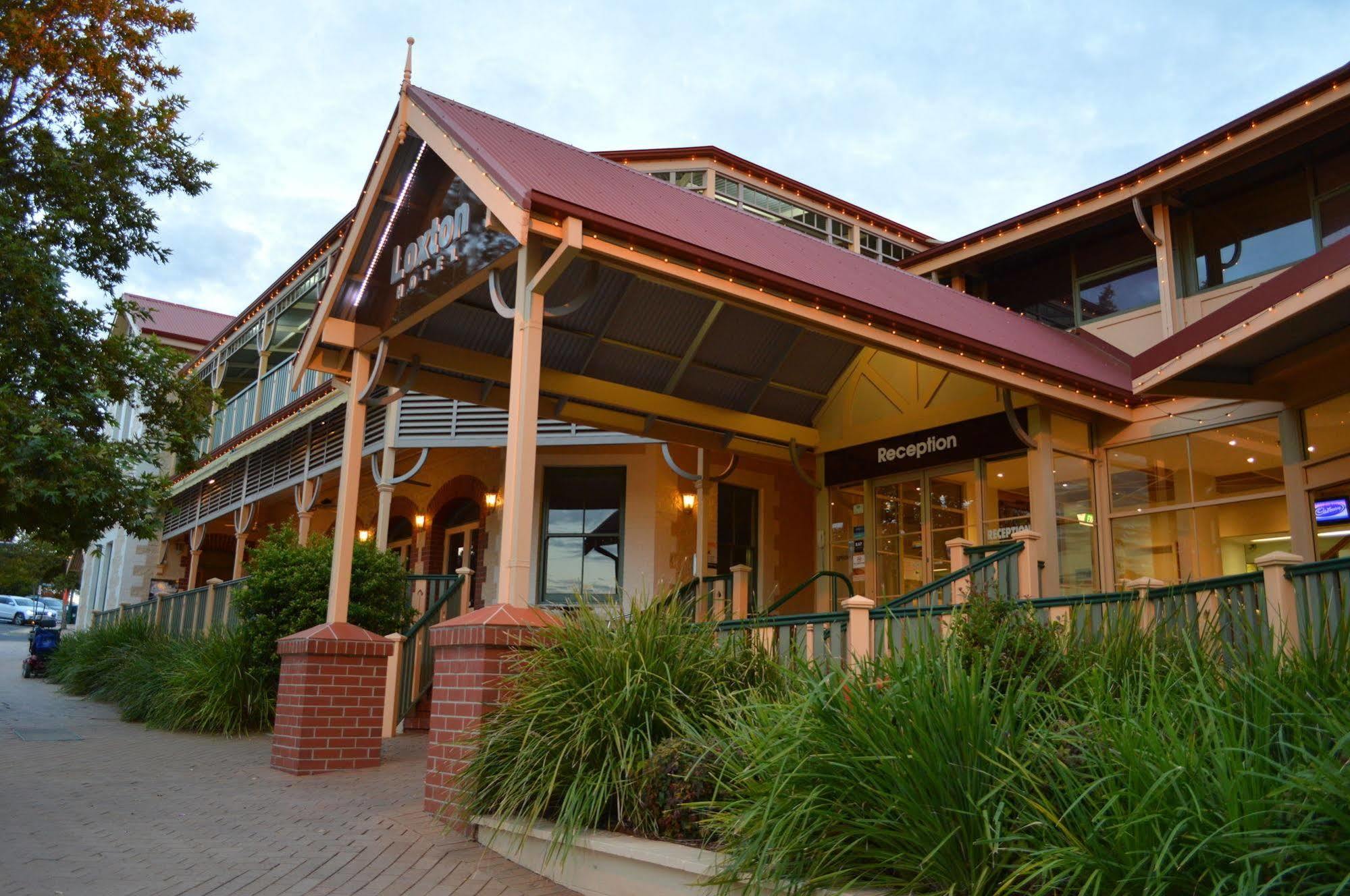 Loxton Community Hotel Motel Esterno foto