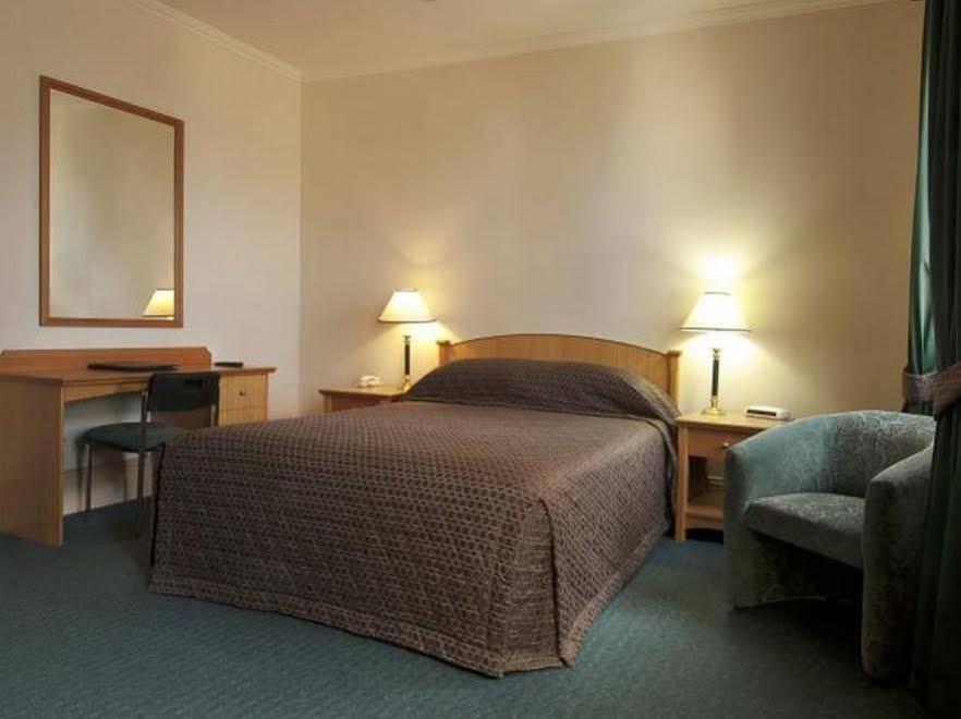 Loxton Community Hotel Motel Esterno foto